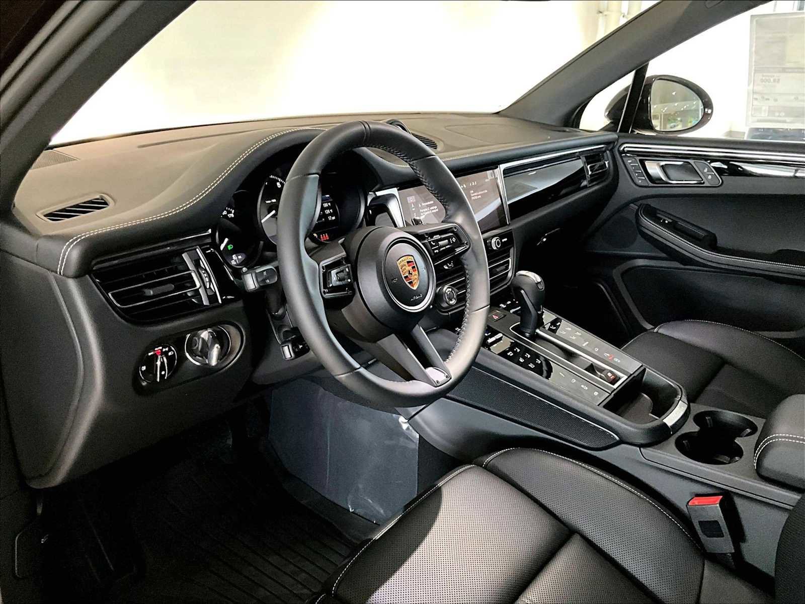 New 2026 Porsche Macan S AWD/4WD image 4