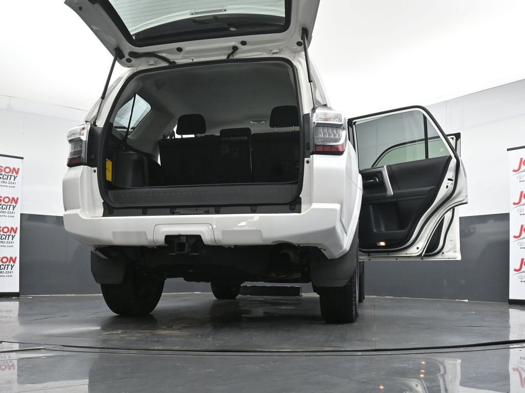 Used 2024 Toyota 4Runner SR5 image 43