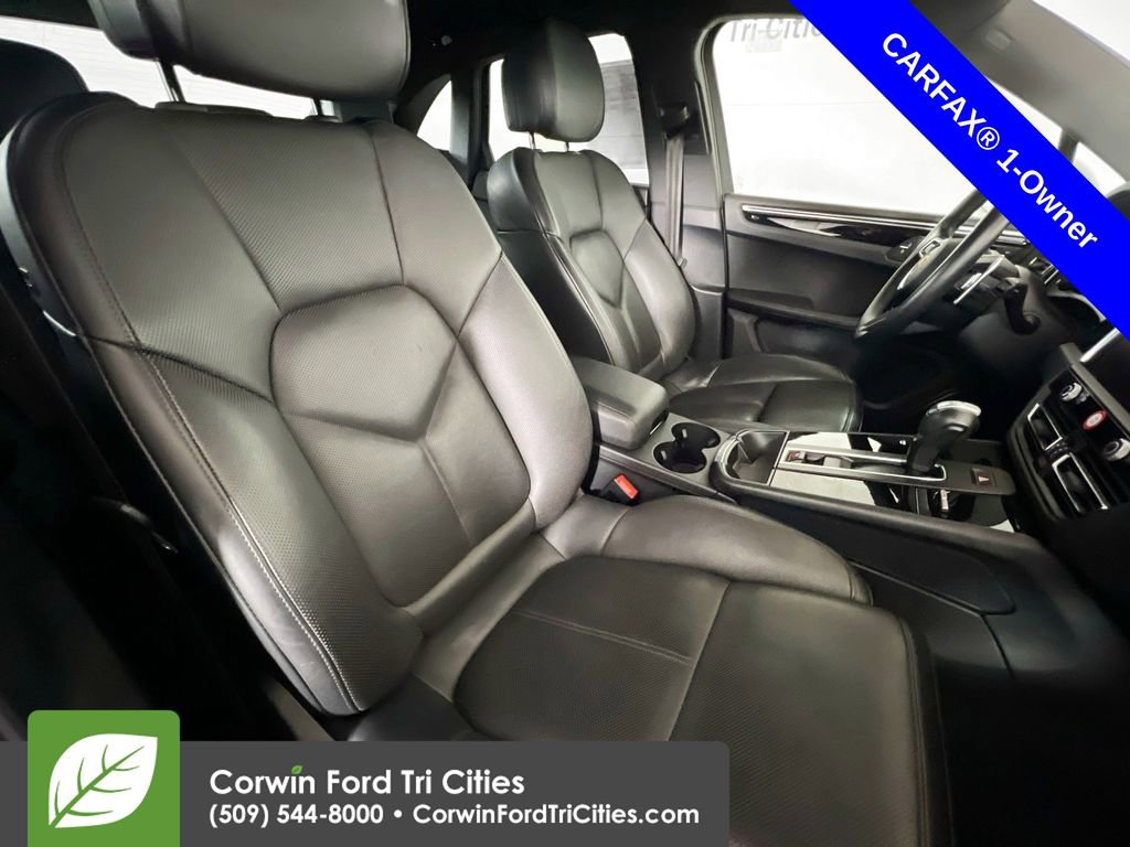 Used 2024 Porsche Macan image 16