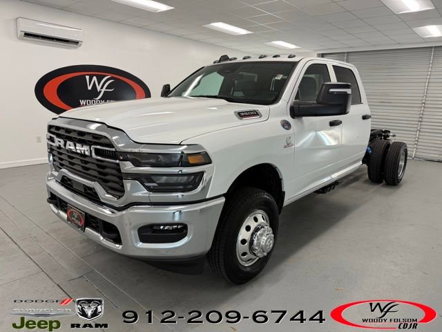 New 2026 RAM 3500 Tradesman w/ Chrome Appearance Group