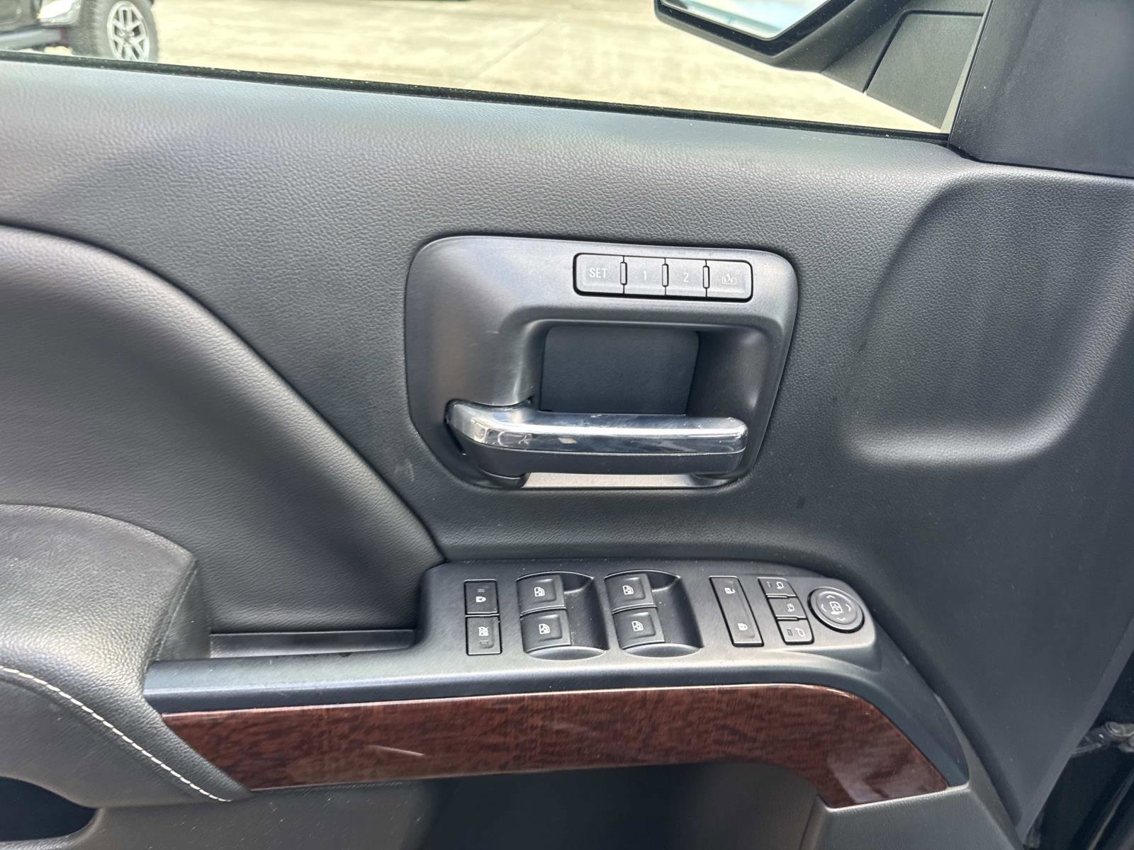 Used 2018 GMC Sierra 1500 SLT w/ Enhanced Driver Alert Package image 19