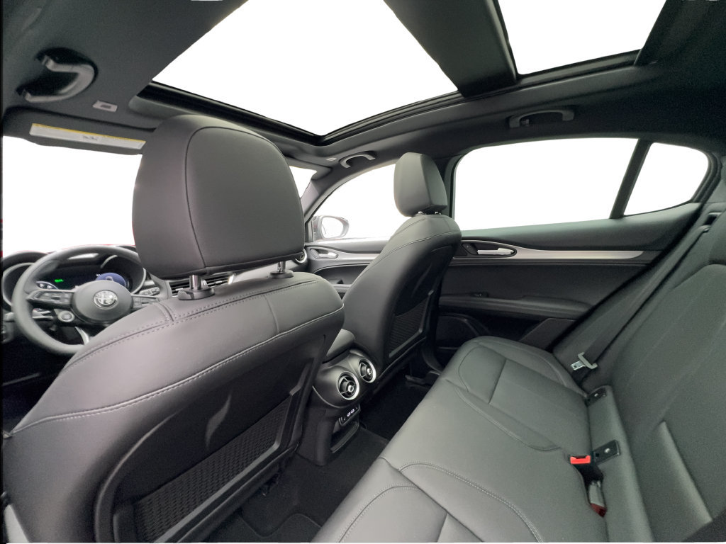 New 2026 Alfa Romeo Stelvio Sprint AWD/4WD image 30