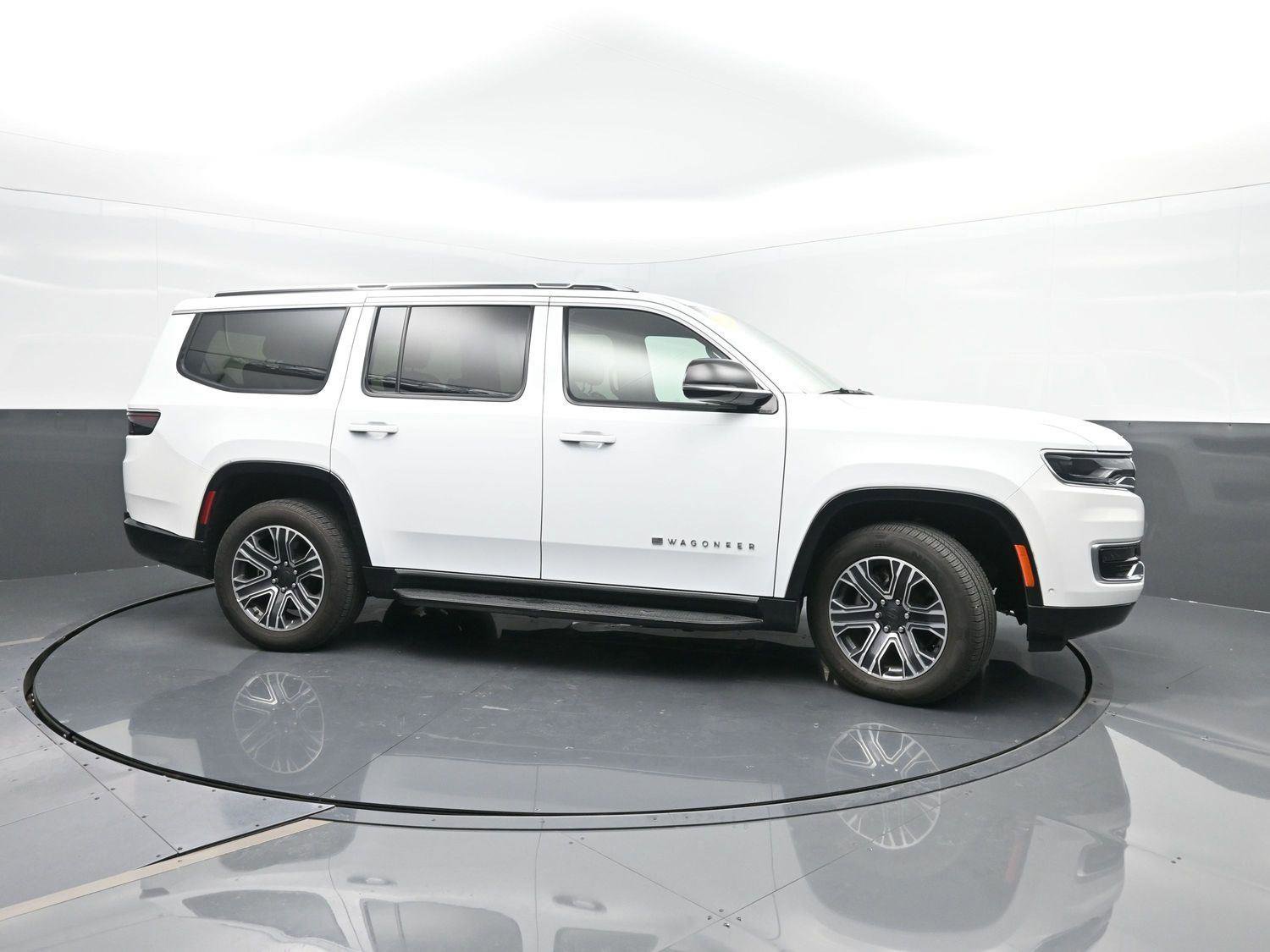 Used 2024 Jeep Wagoneer Series II image 3