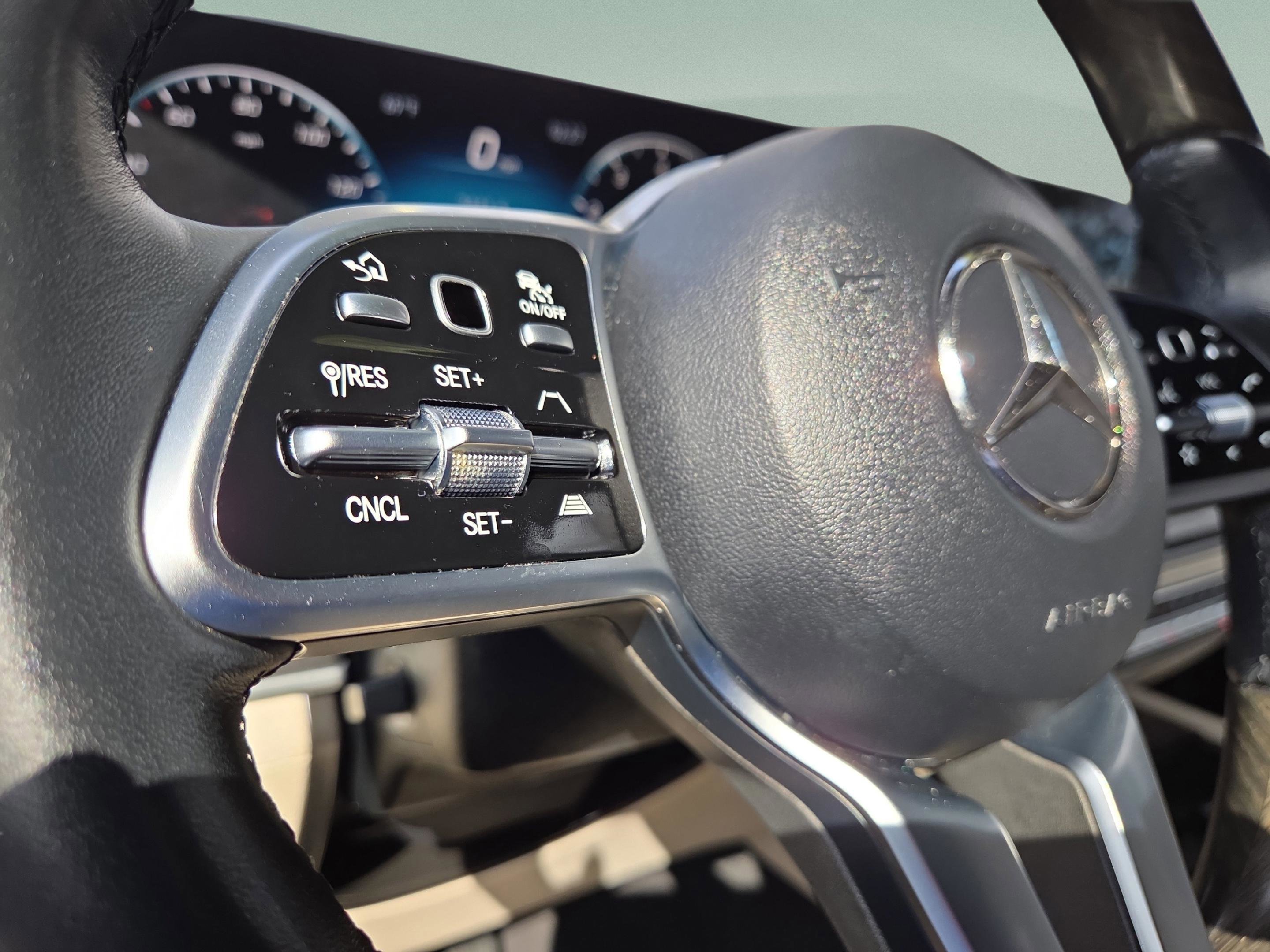 Used 2023 Mercedes-Benz GLE 350 4MATIC image 13