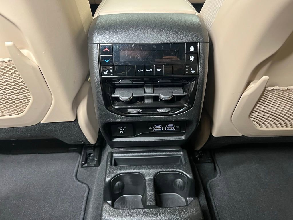 Used 2024 Jeep Grand Cherokee L Limited AWD/4WD image 21