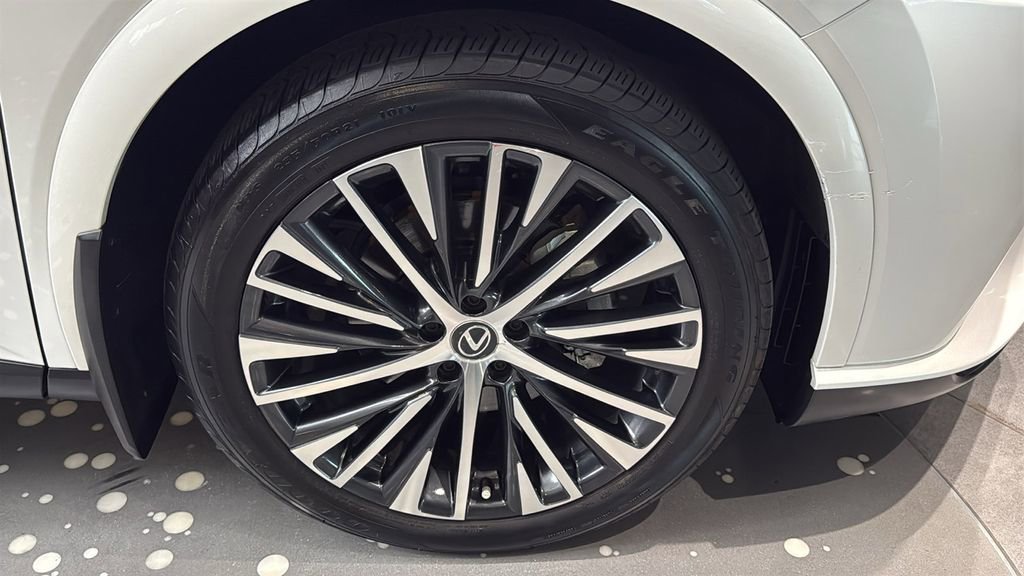 Used 2023 Lexus RX 350 Premium Plus w/ Accessory Package (Z1) FWD image 6