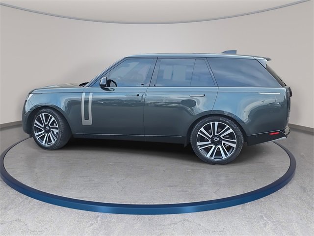 Used 2023 Land Rover Range Rover SE image 8