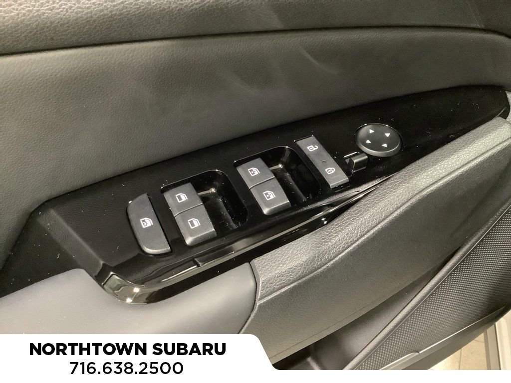 Used 2025 Kia Sportage EX w/ Premium Package image 15