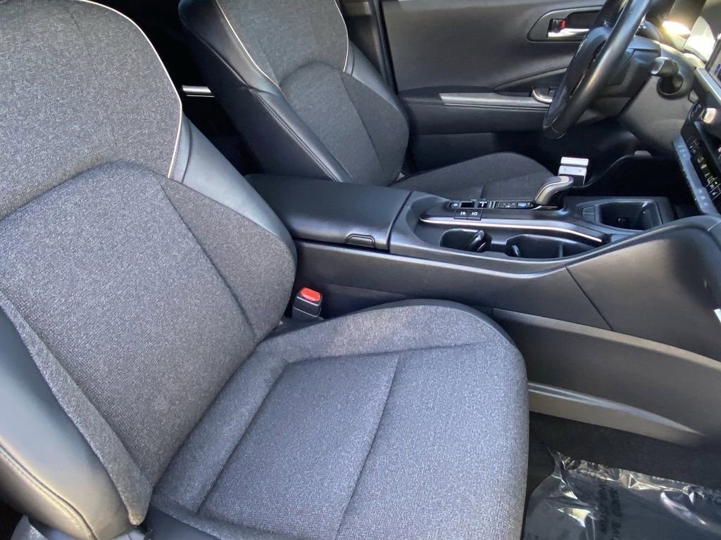 Certified 2023 Toyota Crown XLE image 16