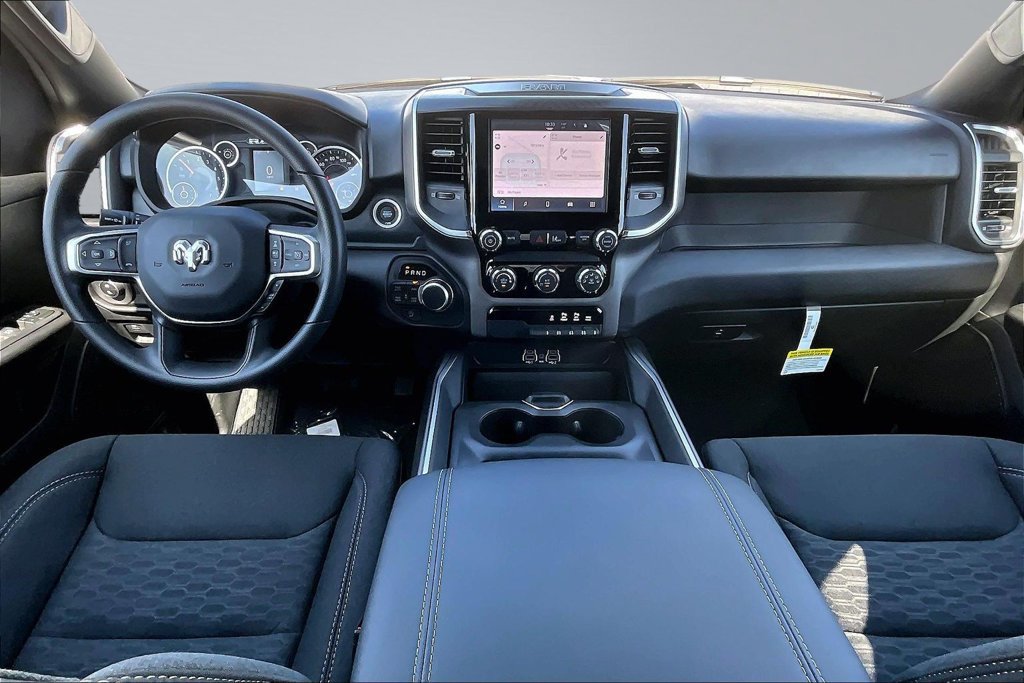 New 2026 RAM 1500 Big Horn w/ Night Edition AWD/4WD image 9