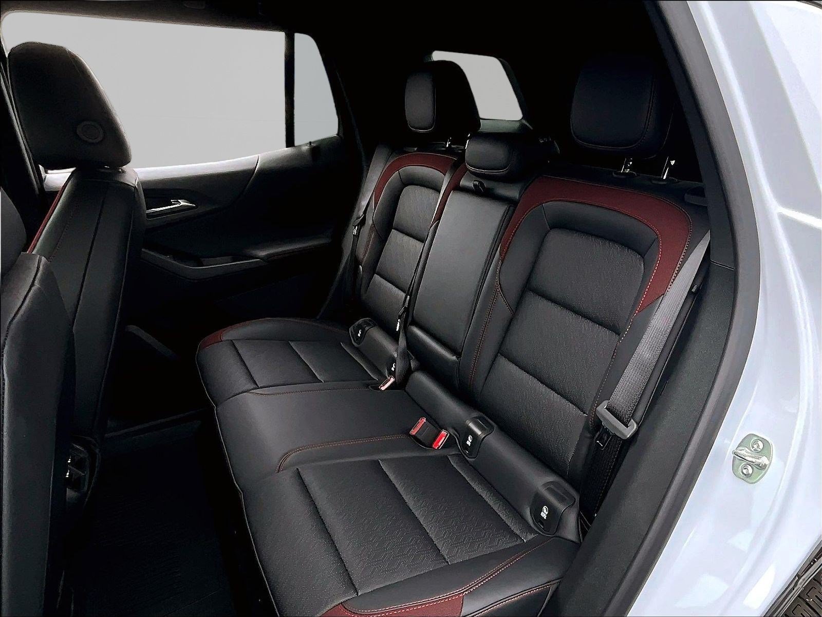 New 2027 Chevrolet Equinox RS w/ Safety and Technology Package FWD image 18