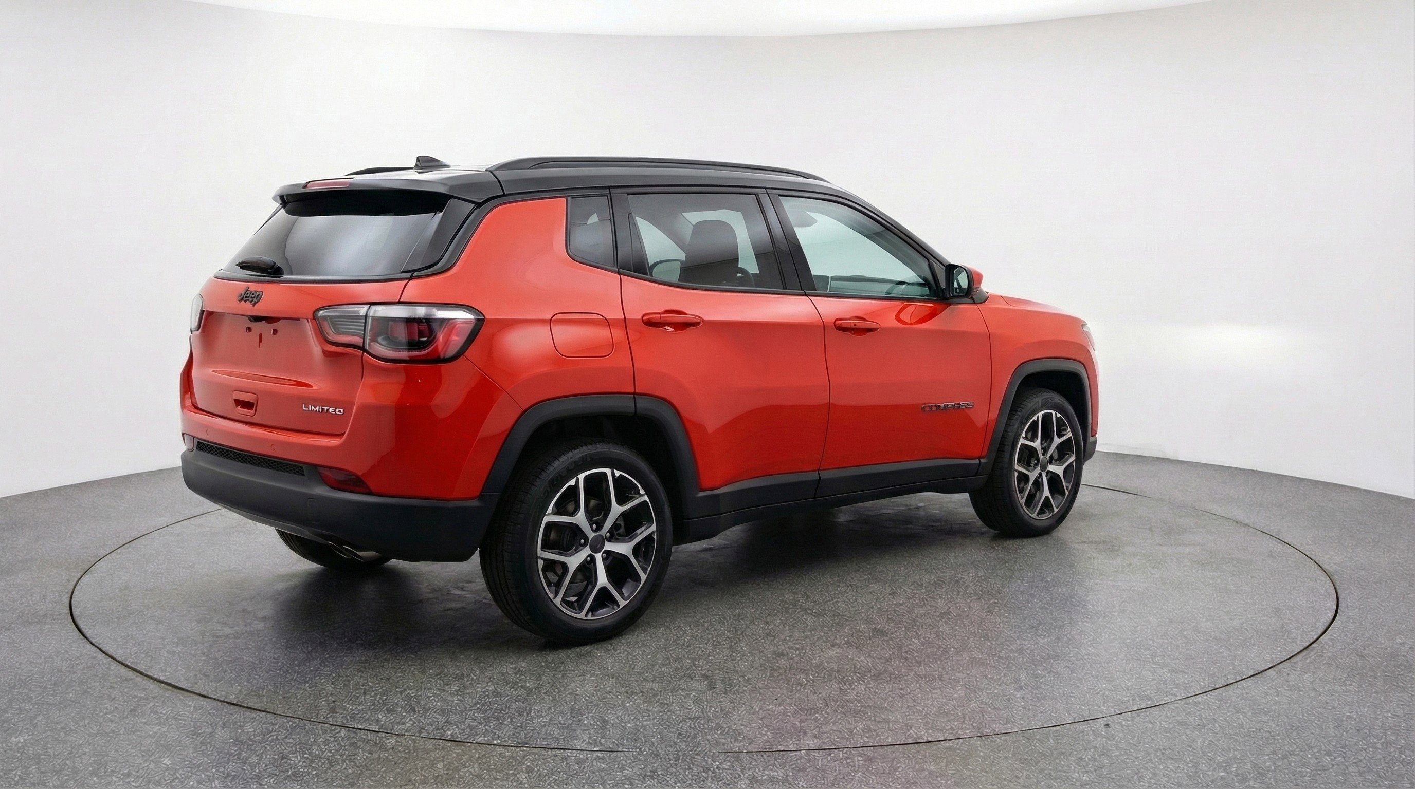 Used 2025 Jeep Compass Limited image 9