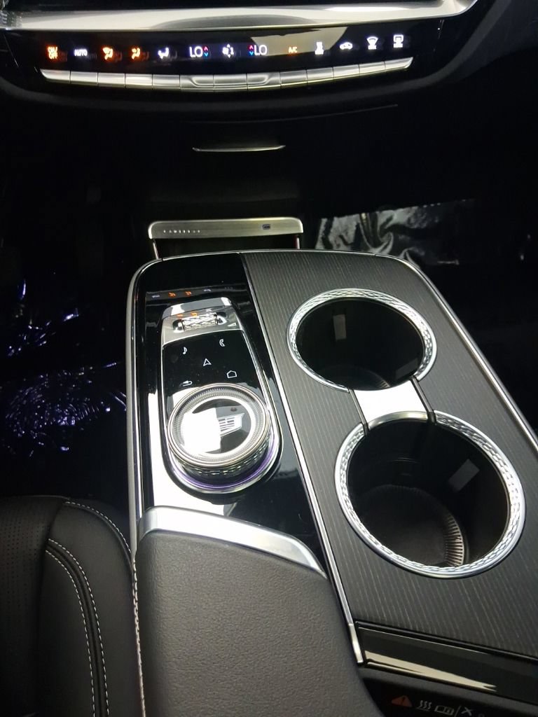 Certified 2024 Cadillac Lyriq Sport AWD/4WD image 20