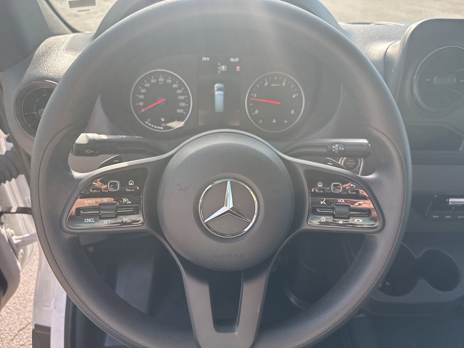 Used 2024 Mercedes-Benz Sprinter 2500 image 15