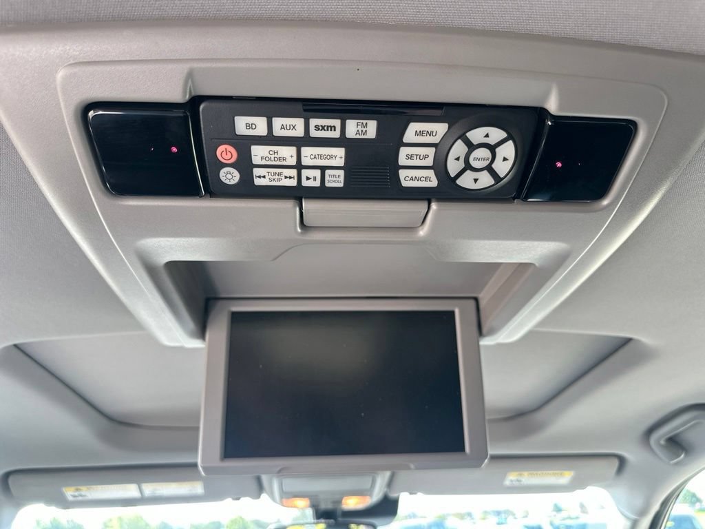 Used 2017 Honda Pilot Touring image 5