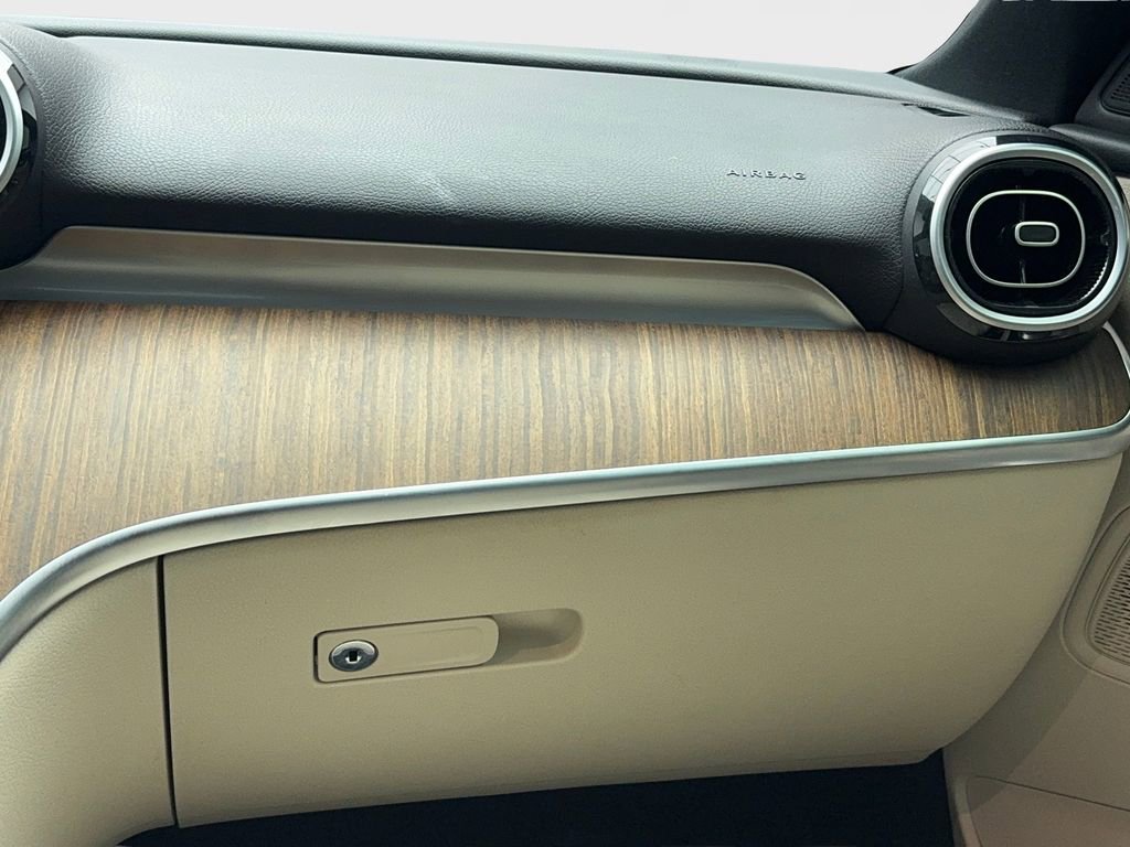 Used 2024 Mercedes-Benz C 300 Sedan image 20