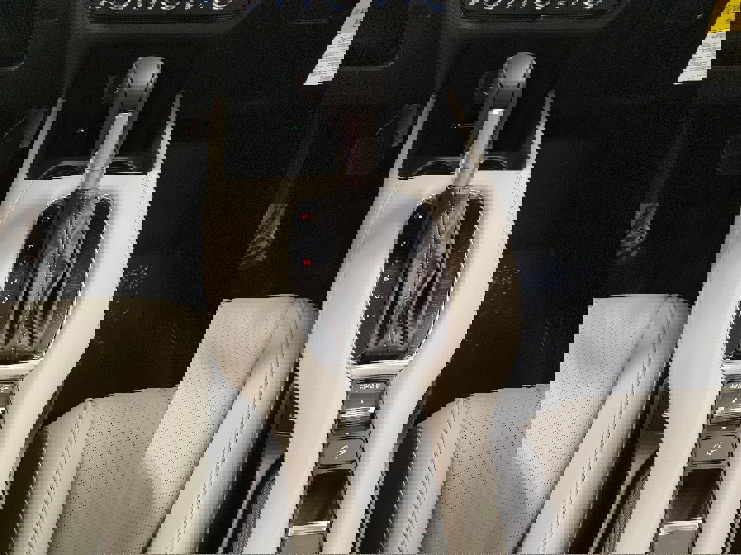 New 2026 Honda HR-V EX-L image 8