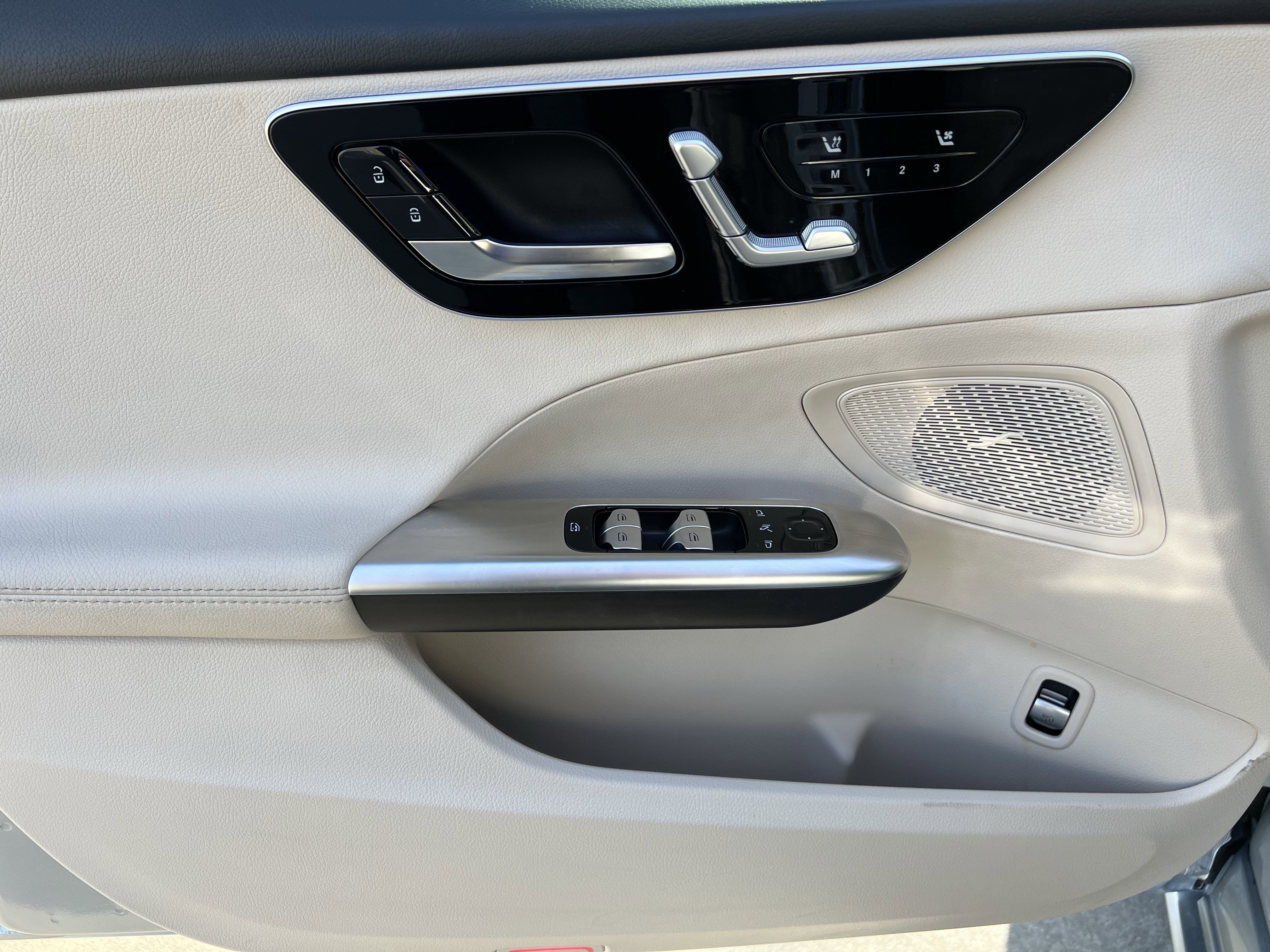 Certified 2025 Mercedes-Benz C 300 Sedan image 14