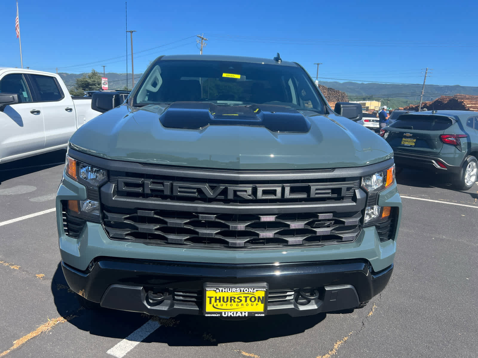 New 2026 Chevrolet Silverado 1500 Custom Trail Boss w/ Dark Appearance Package AWD/4WD image 2