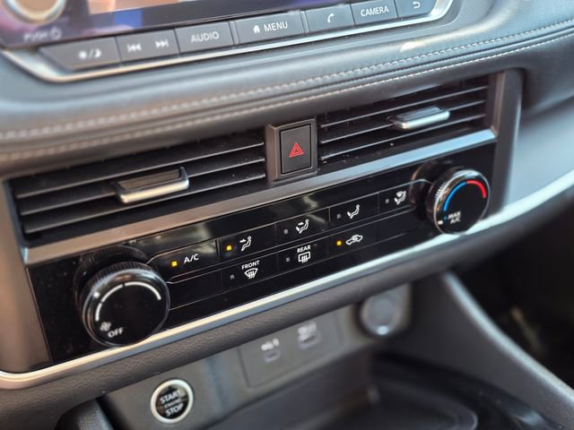 Used 2023 Nissan Rogue S image 26