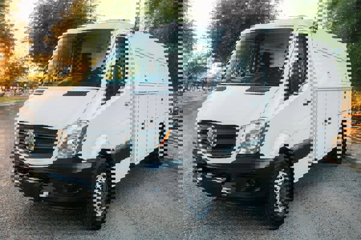 Used 2017 Mercedes-Benz Sprinter 3500 w/ Suspension Package II image 3