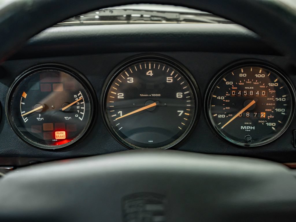 Used 1998 Porsche 911 Carrera RWD image 35