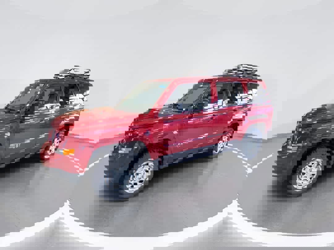 Used 2017 Jeep Patriot Sport w/ Power Value Group image 4