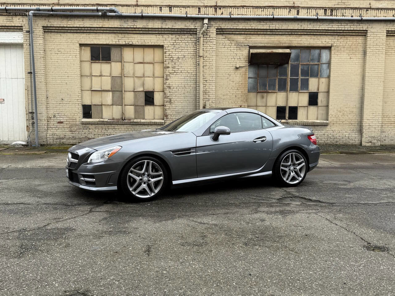 Used 2016 Mercedes-Benz SLK 350 image 3