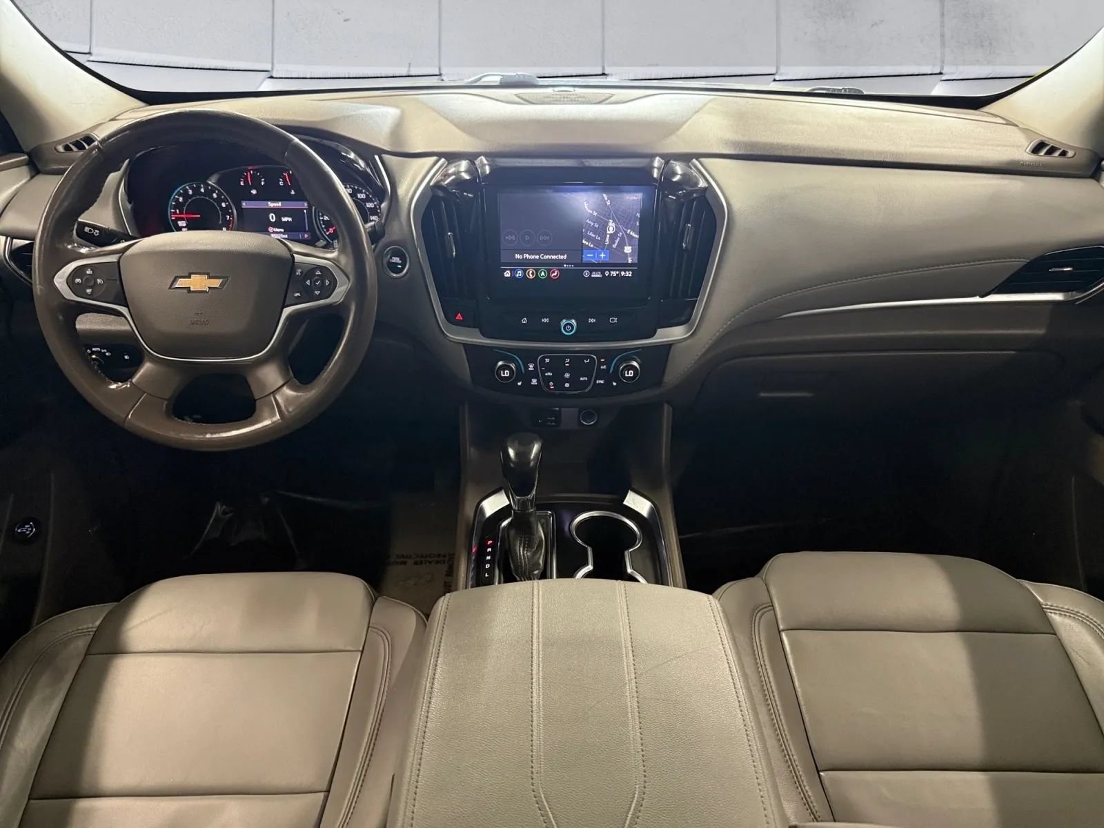 Used 2021 Chevrolet Traverse LT w/ LT Premium Package AWD/4WD image 10