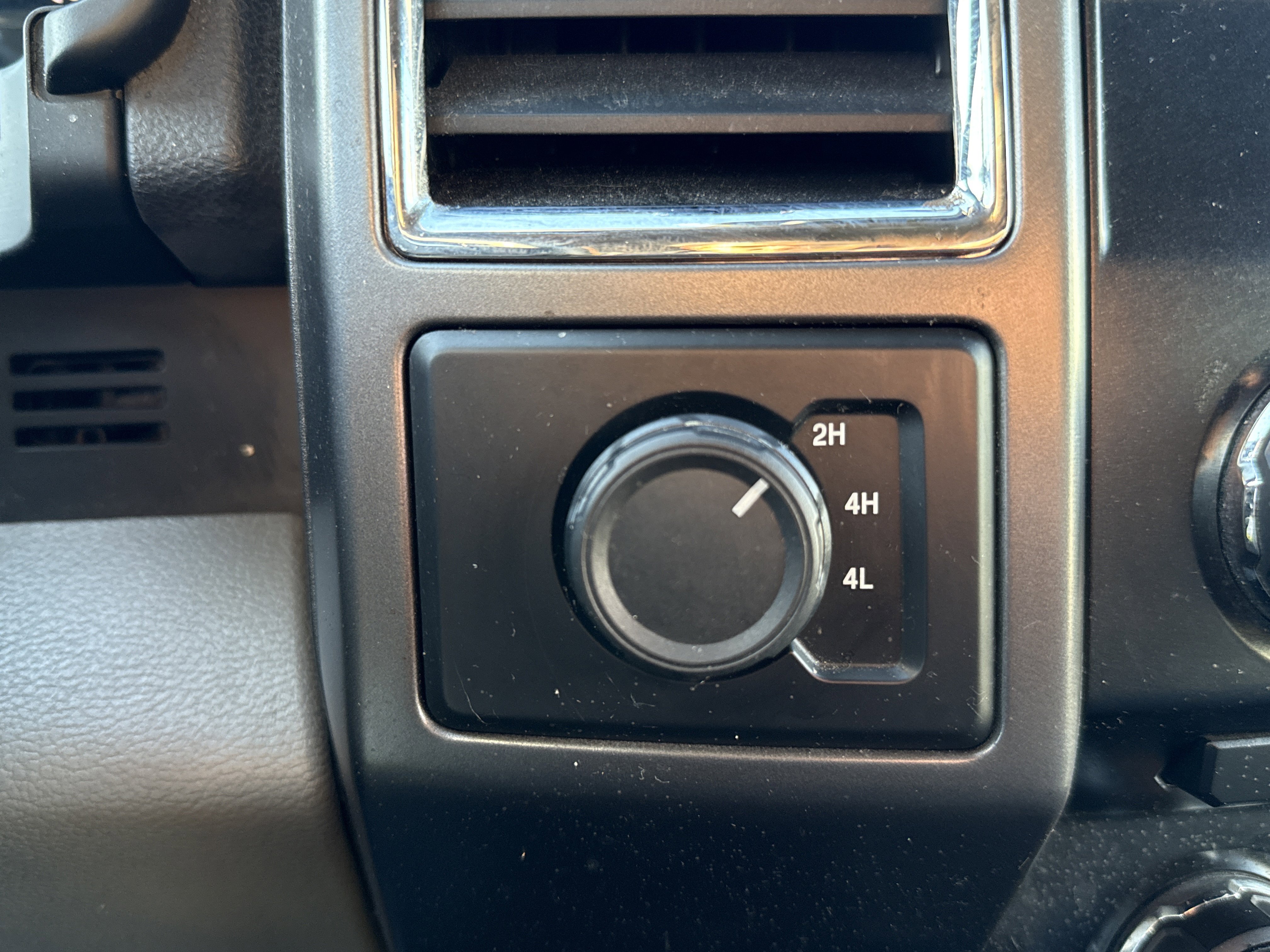 Used 2016 Ford F150 XLT w/ Equipment Group 301A Mid image 19