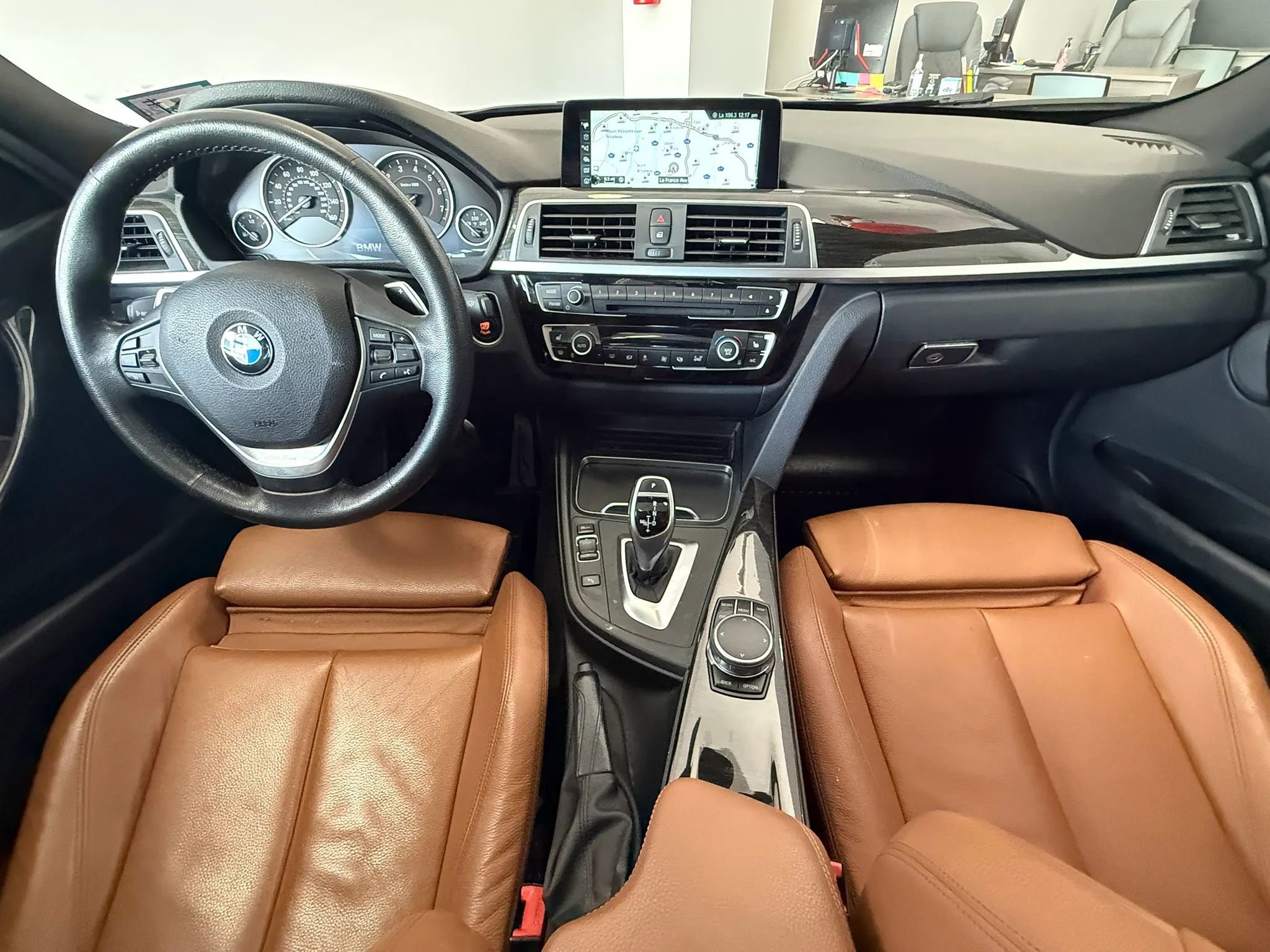 Used 2017 BMW 330i xDrive Sedan image 22