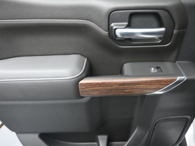Used 2021 Chevrolet Silverado 1500 High Country w/ Technology Package image 19
