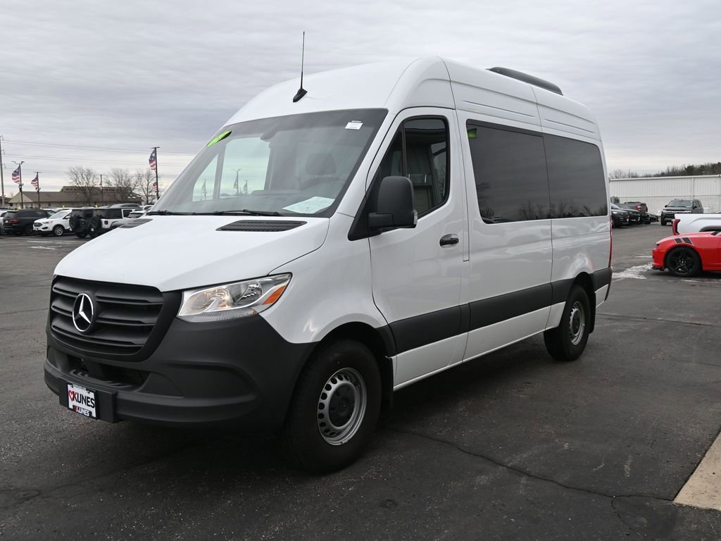 Used 2024 Mercedes-Benz Sprinter 2500 image 11