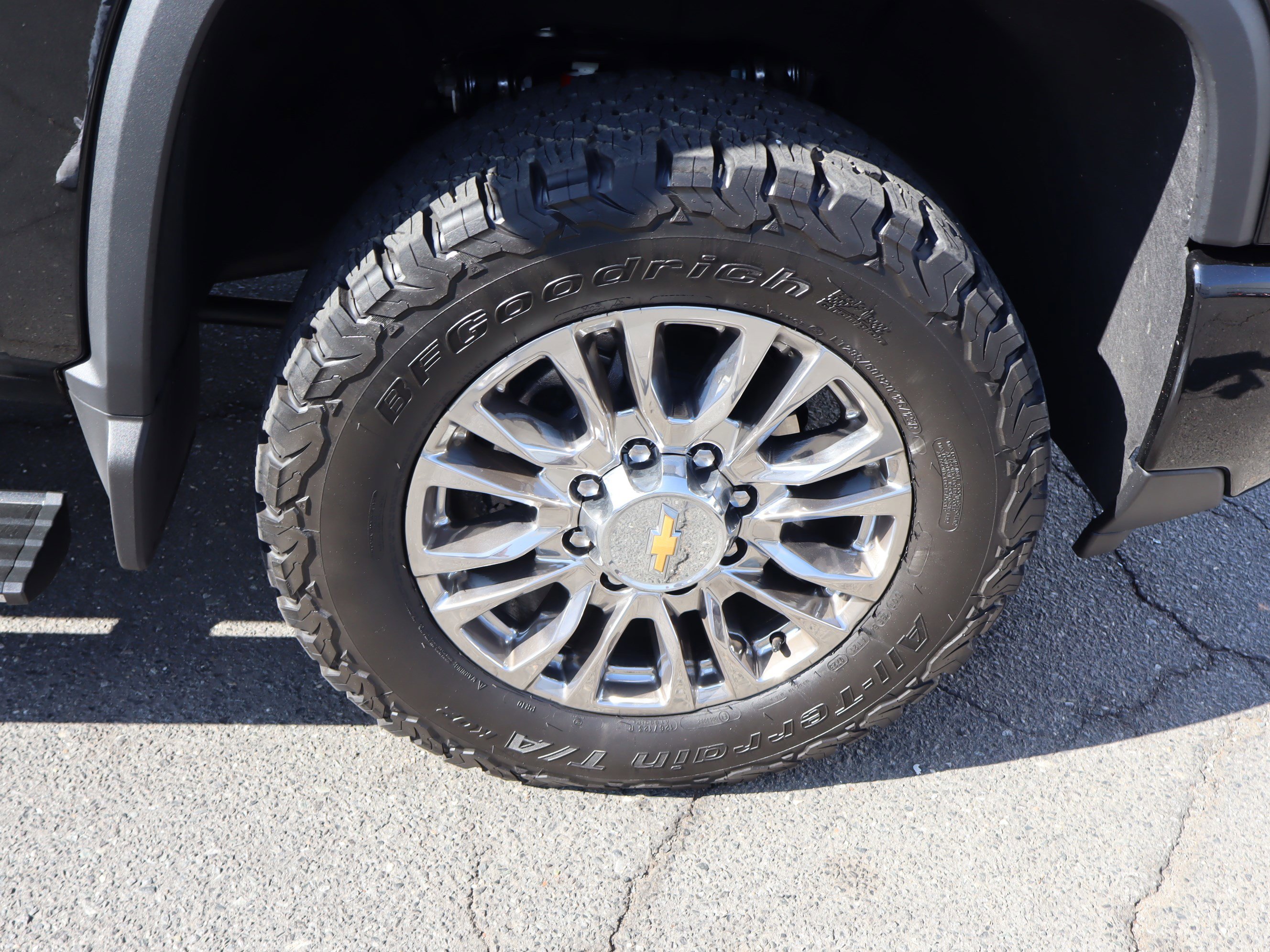 Used 2024 Chevrolet Silverado 2500 High Country w/ High Country Premium Package image 41