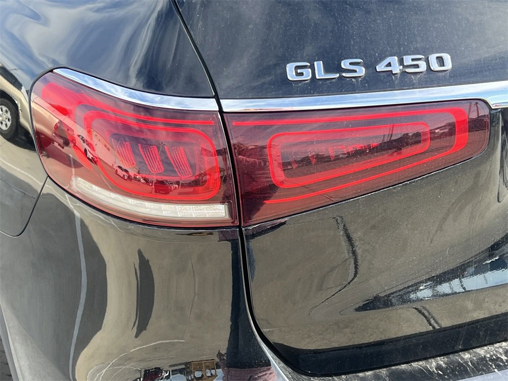 Used 2023 Mercedes-Benz GLS 450 4MATIC image 12