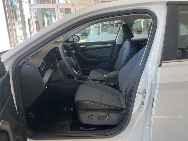 New 2026 Volkswagen Jetta SE image 21