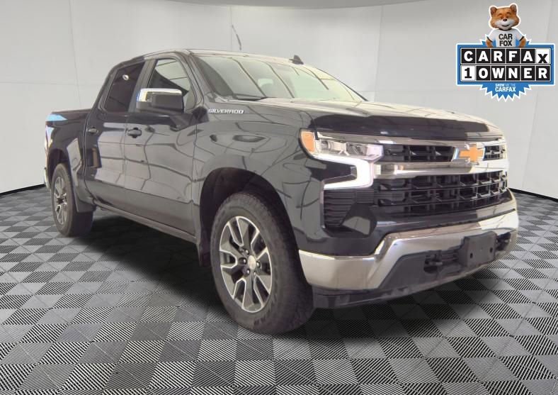 Used 2022 Chevrolet Silverado 1500 LT AWD/4WD image 2