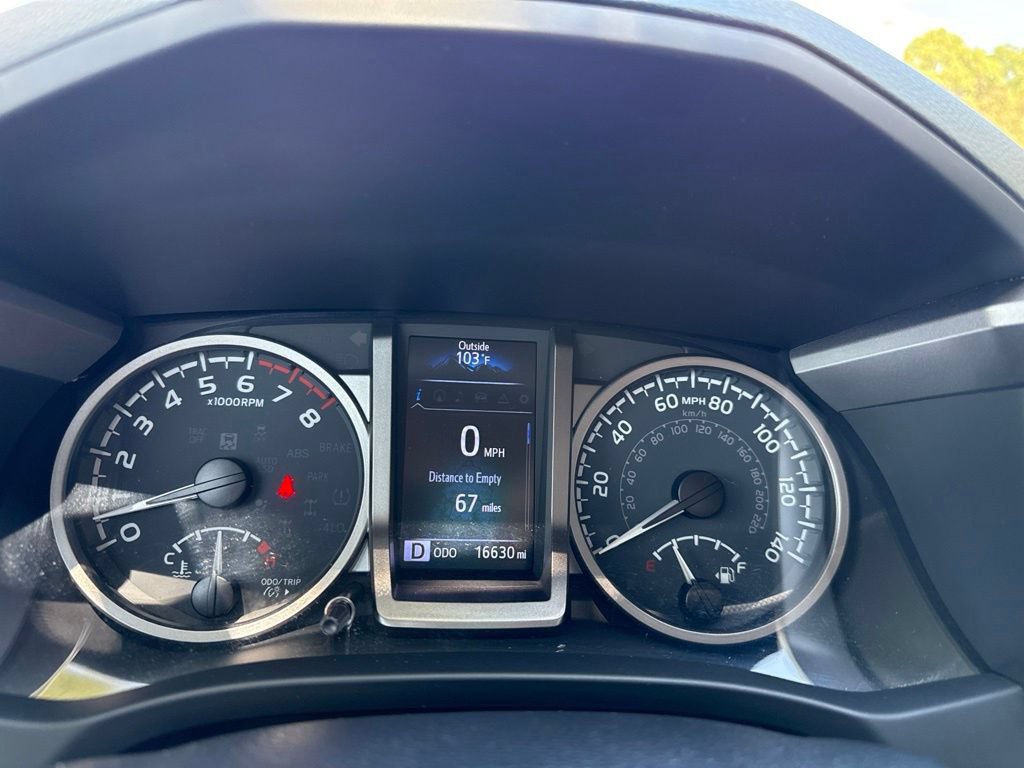 Used 2023 Toyota Tacoma SR5 RWD image 18