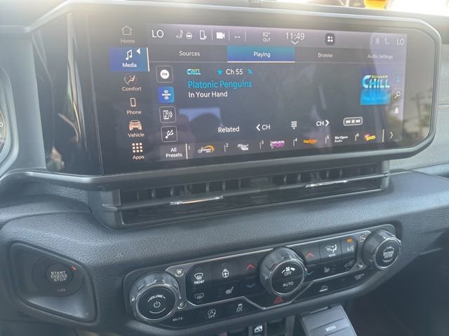 Used 2024 Jeep Gladiator Sport AWD/4WD image 17