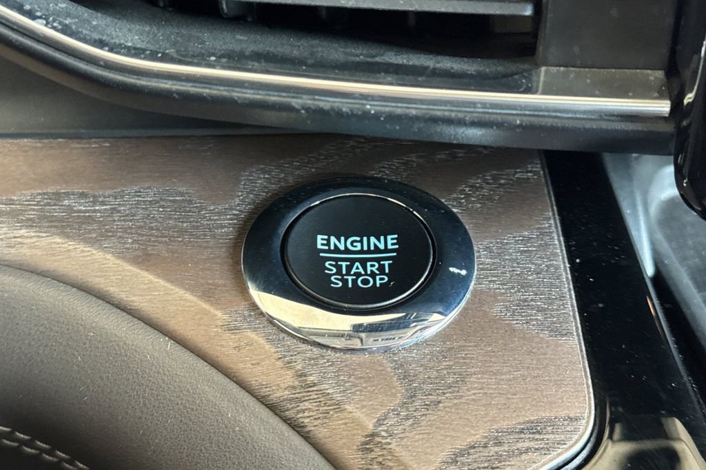 Used 2022 Ford Explorer Platinum w/ Class IV Trailer Tow Package image 28