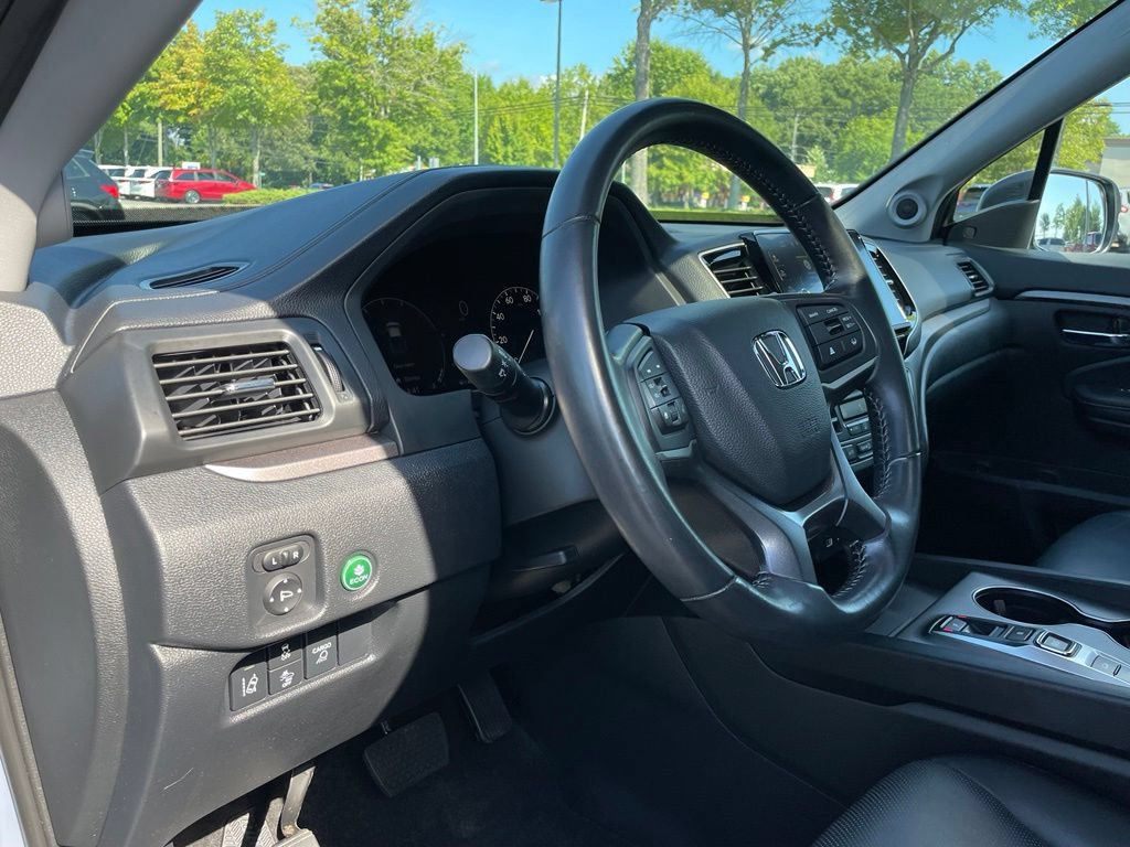 Certified 2025 Honda Ridgeline RTL image 27