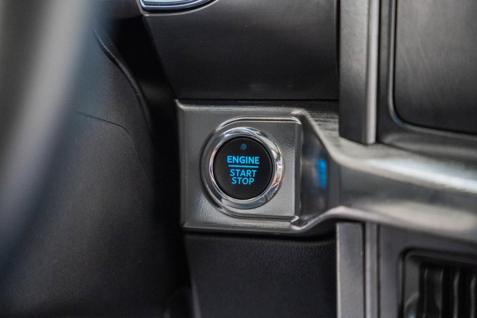 Used 2023 Ford F150 Lariat w/ Equipment Group 502A High image 34