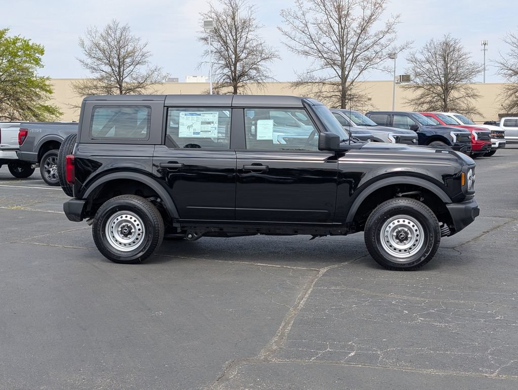 New 2026 Ford Bronco 4-Door AWD/4WD image 3