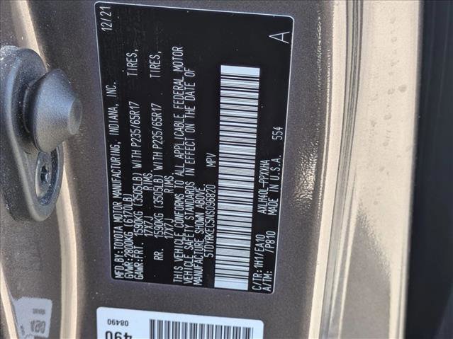 Used 2022 Toyota Sienna XLE image 24