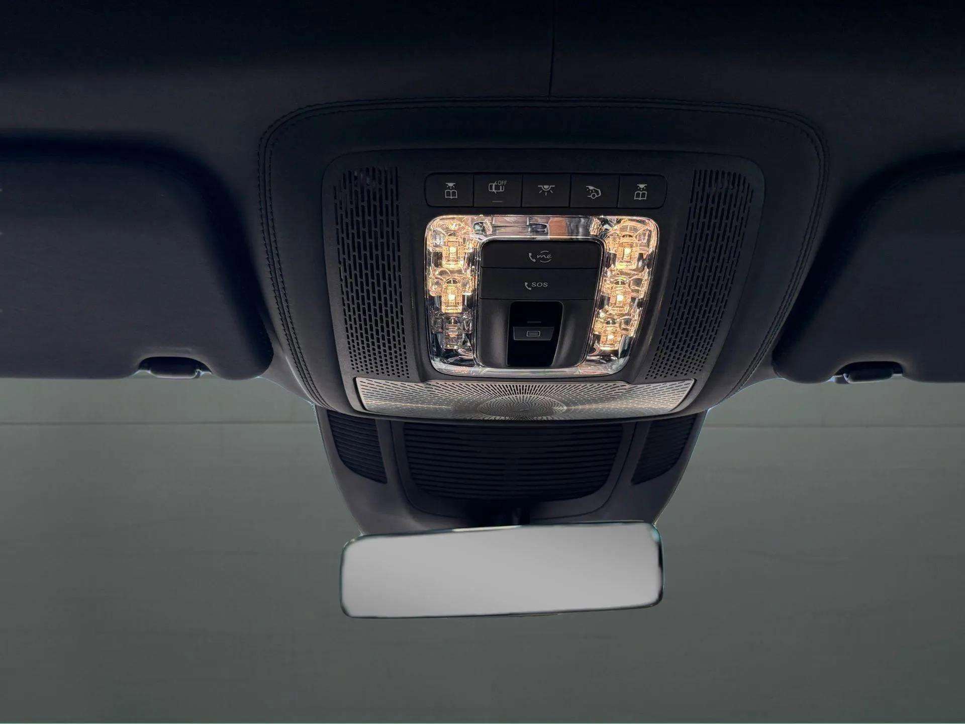 Used 2023 Mercedes-Benz Maybach GLS 600 4MATIC image 44