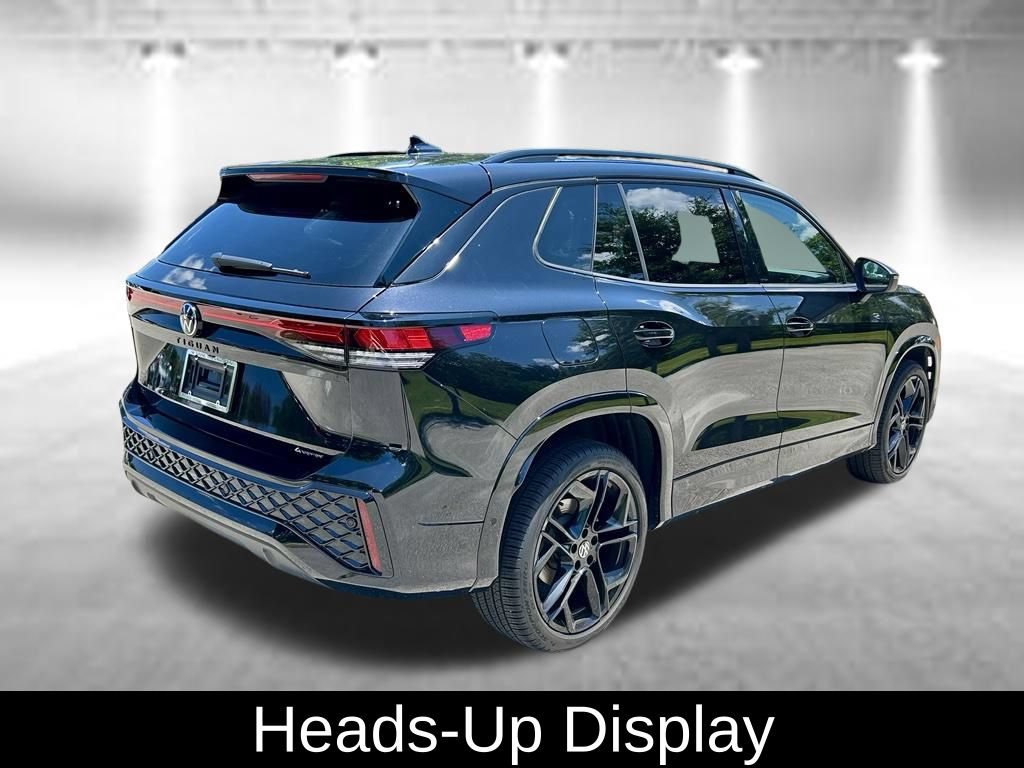 Used 2025 Volkswagen Tiguan SE R-Line AWD/4WD image 5