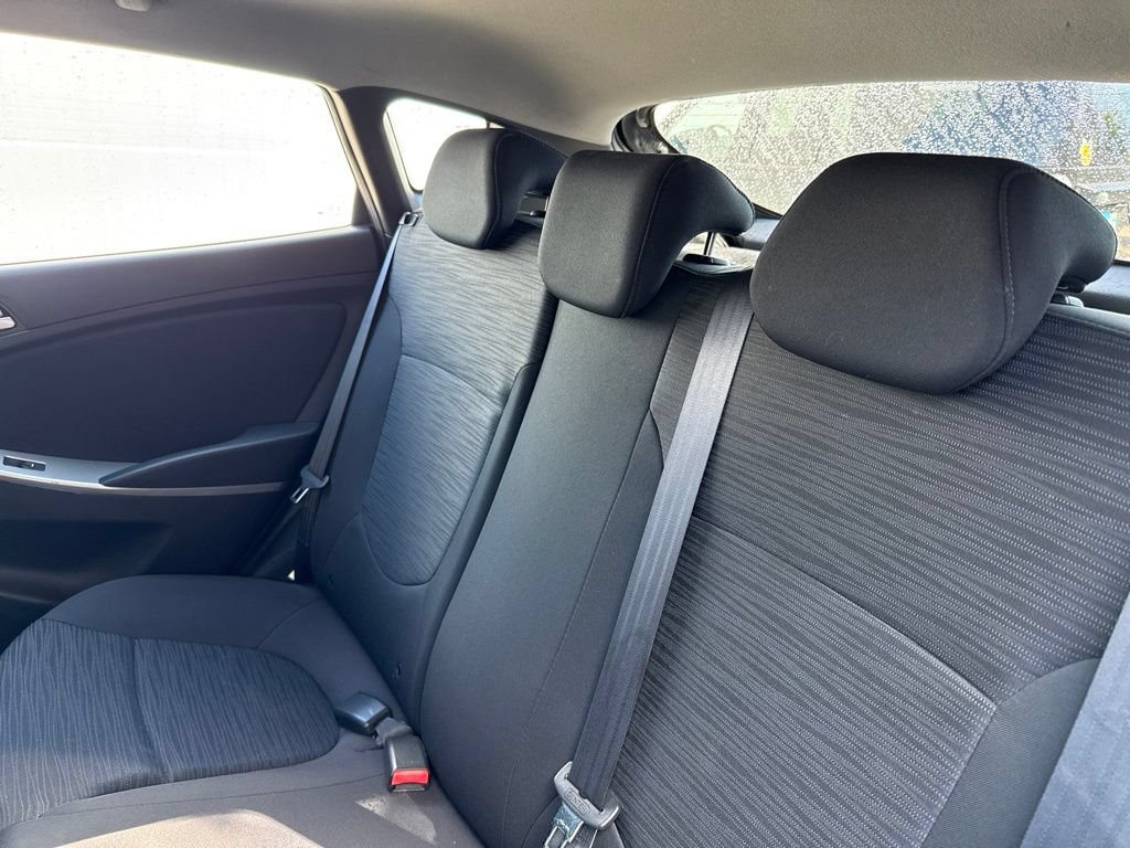 Used 2016 Hyundai Accent SE FWD image 12