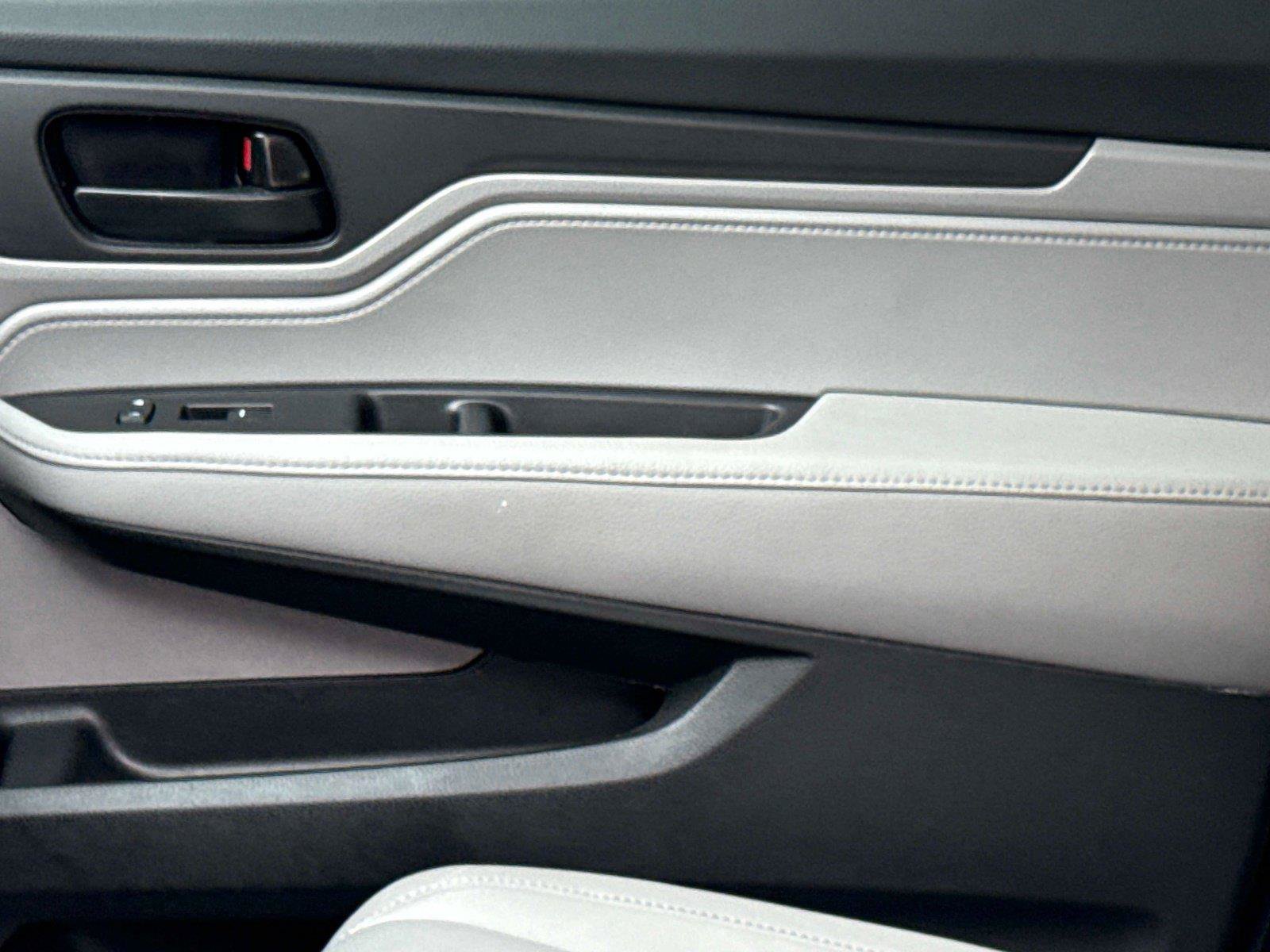 Certified 2023 Honda Odyssey EX-L image 23