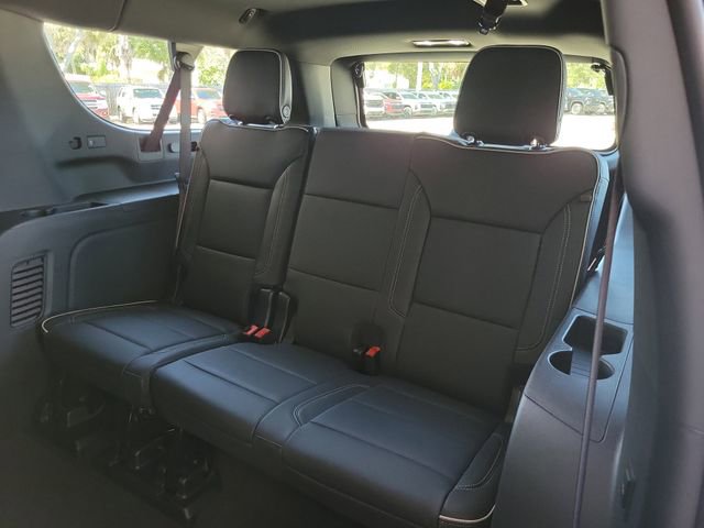 New 2026 Chevrolet Suburban Premier RWD image 9
