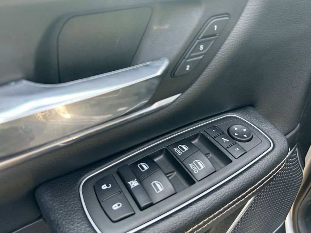 Used 2022 RAM 1500 Laramie w/ Sport Appearance Package AWD/4WD image 22